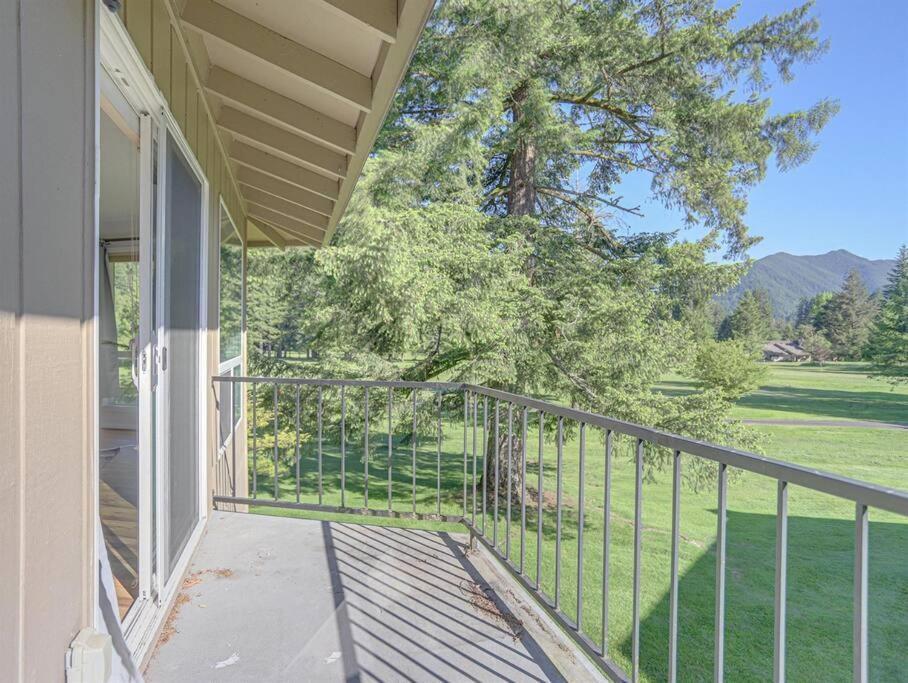 Ski-Mount Hood Charm-Welches,Golf And Ski Resort Condo,W&D, Wifi,Near Woods,Hiking,Fishing Mount Hood Village Esterno foto